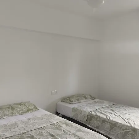 Burrianna Apartment *